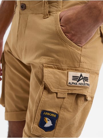 Alpha Industries Shorts in sand - 0003