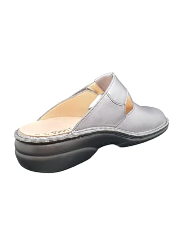 Finn Comfort Clogs in Grau