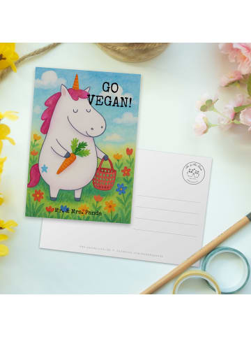 Mr. & Mrs. Panda Postkarte Einhorn Vegan Design mit Spruch in Weiß