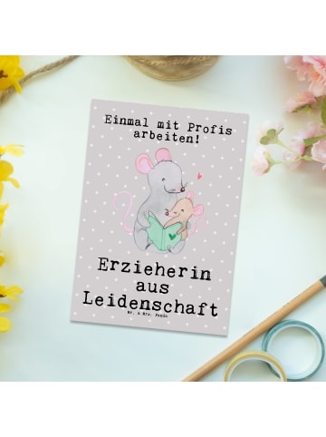 Mr. & Mrs. Panda Ansichtskarte Erzieherin Leidenschaft mit Spruch in Grau Pastell