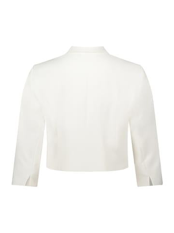Betty Barclay Blazer in ecru
