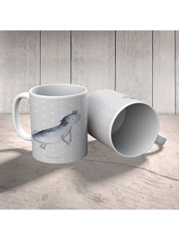 Mr. & Mrs. Panda Tasse Axolotl Schwimmen ohne Spruch in Grau Pastell