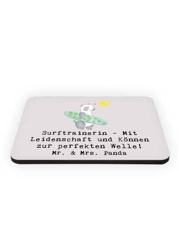 Mr. & Mrs. Panda Magnet Surfen Trainerin mit Spruch in Grau Pastell
