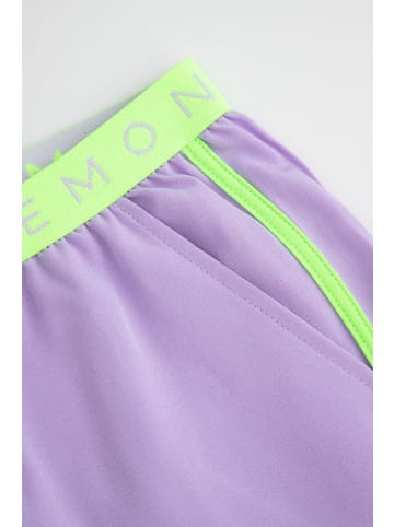 Lemon explore Sportshorts in violett
