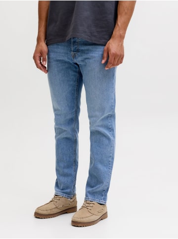 Aprel Tapered Fit Jeans in Light Blue Denim 1