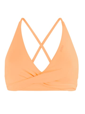 Protest " PRTCelia in Shocking Orange