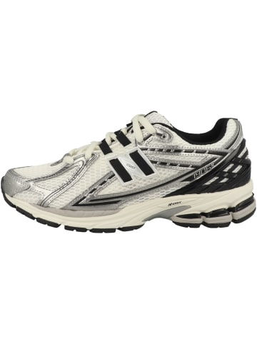New Balance Sneaker low M 1906 in grau