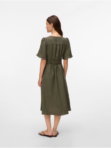 Vero Moda Kleid in Kambaba