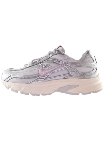 Nike Sneaker in grau