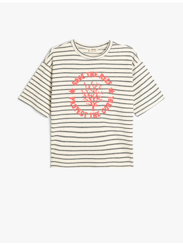KOTON T-shirt in Ekru Gestreift