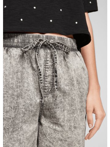 QS Denim Hose kurz in Grau