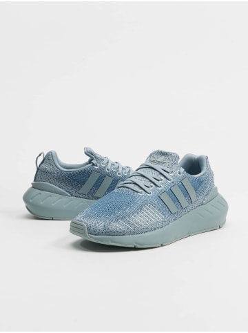 adidas Turnschuhe in grey