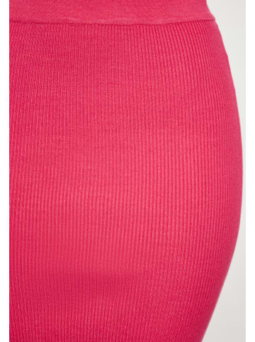 faina Women Skirt in Pink