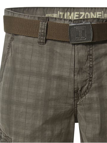 Timezone Kurze Karierte Shorts mit Gürtel Eingrifftaschen in Grün