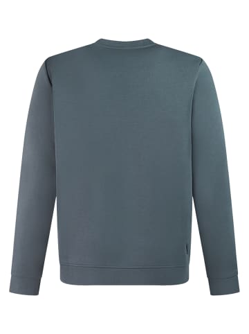 Protest " PRTMahiti in Yale Blue