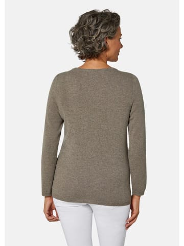 GOLDNER Kurzgröße:  Feinstrickshirt mit U-Boot-Ausschnitt in taupe