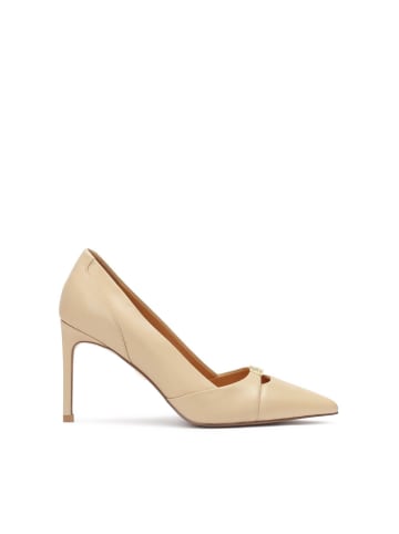 Kazar Pumps in Beige