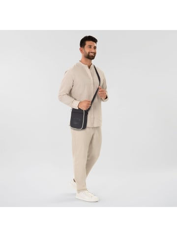 Lacoste Core Essentials Club 1930 Mini Bag Umhängetasche 14 cm abimes farine