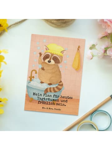 Mr. & Mrs. Panda Postkarte Waschbär Design mit Spruch in Weiß