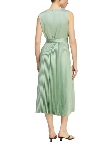 comma Kleid in grün - 0002