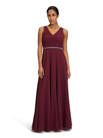 Vera Mont Abendkleid mit Plissee in Deep Wine