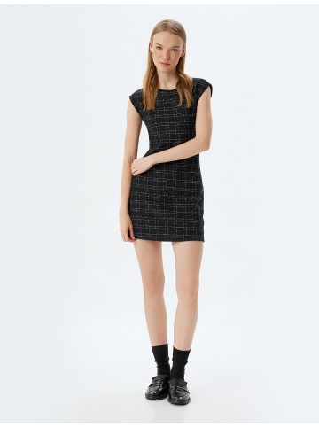 KOTON Kleid in Schwarz Karomuster