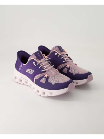 Skechers Slip On Sneaker in Lila