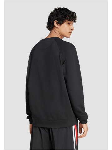 adidas adidas Rundhalsausschnitt in black