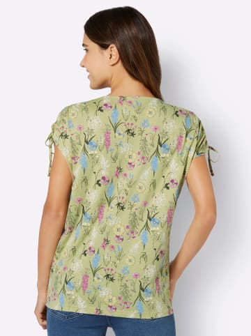 Sieh an! Kurzarmshirt in lindgrün-khaki-bedruckt