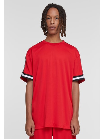 Urban Classics Urban Classics in cityred