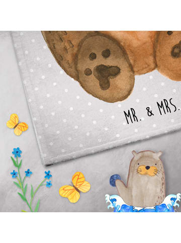 Mr. & Mrs. Panda Gästehandtuch Bär Dankbar ohne Spruch in Grau Pastell