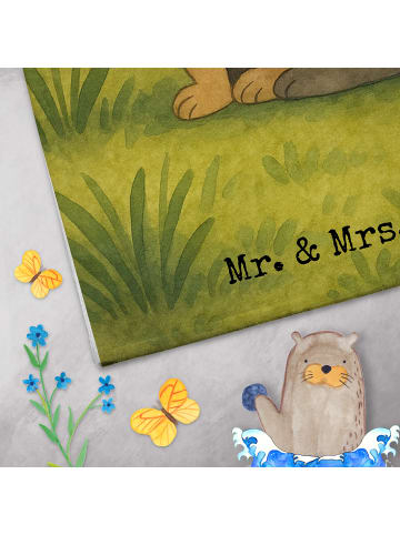 Mr. & Mrs. Panda Handtuch Hund Entspannen Design ohne Spruch in Weiß