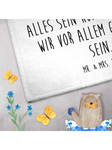 Mr. & Mrs. Panda Handtuch Fledermaus Flügel mit Spruch in Weiß