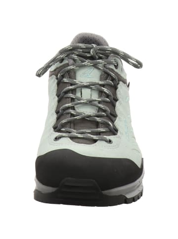 LOWA Wanderschuhe in grün