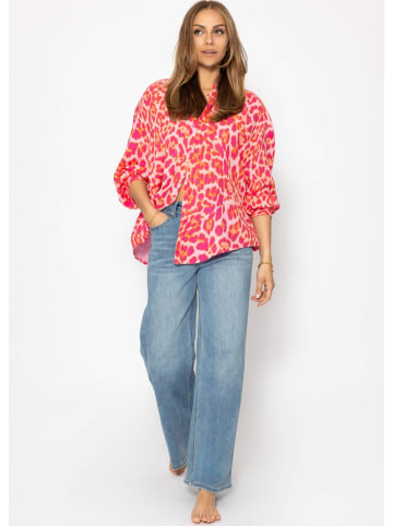 SASSYCLASSY Oversize Musselin Bluse mit hellen Streifen in Pink