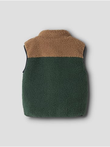 name it Gilet in Jungle Green1