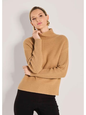 MADELEINE Eleganter Wollpullover mit Stehkragen in caramel
