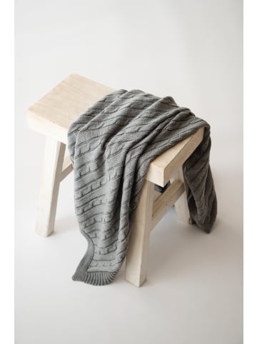 Kaiser Naturfellprodukte Babydecke Strick Cable Knitt light grey