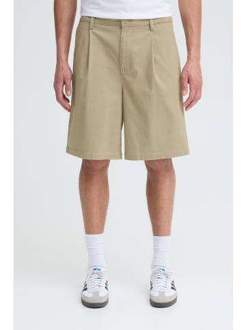 !SOLID Chinoshorts SDMohan in Grün