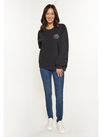 Usha Women Sweatshirt in black