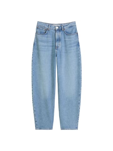 Marc O'Polo Jeans Model Lara barrel cropped in Tinted light blue wash