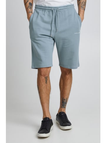 CASUAL FRIDAY Sweatshorts CFPhenix in Blau