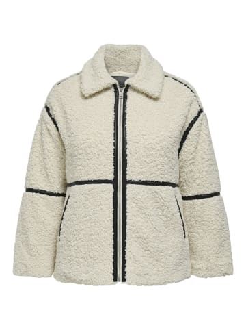 ONLY Carmakoma Teddyfell Jacke in White Sand