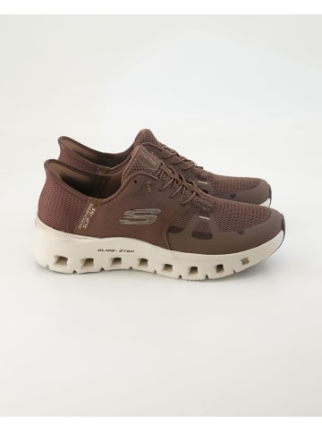 Skechers Slip On Sneaker in Braun