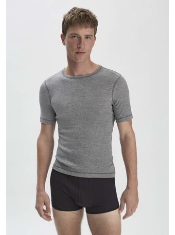 Hessnatur Halbarm-Funktionsshirt in anthrazit