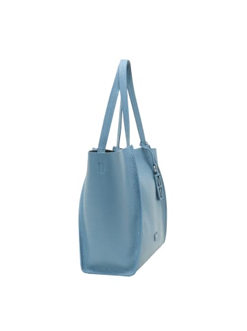 Marc O'Polo Shopper Model Biana in Stormy Sea