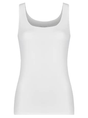 Nina von C. Achseltop in weiss