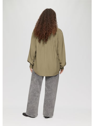 QS Bluse in 7854_tannengrün
