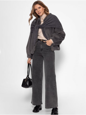 SASSYCLASSY Geripptes Lamgarmshirt mit Stehkragen in Beige