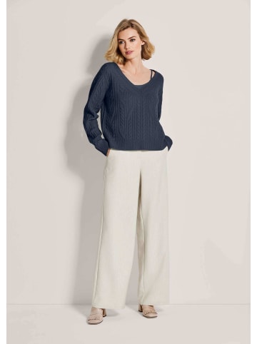 MADELEINE Kaschmirpullover mit V-Ausschnitt in marine